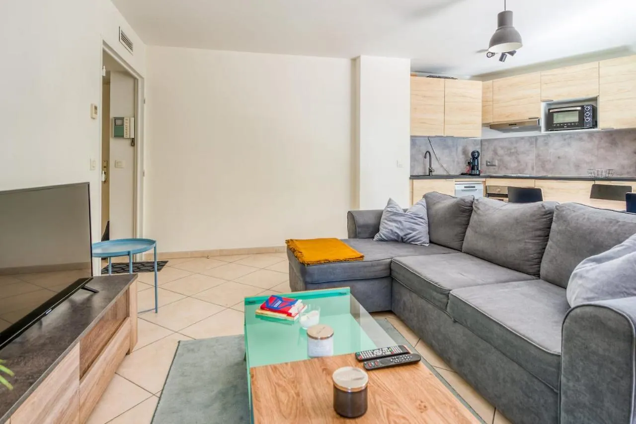 Nice Air Conditioned Apartment With A Balcony - Antibes - Welkeys